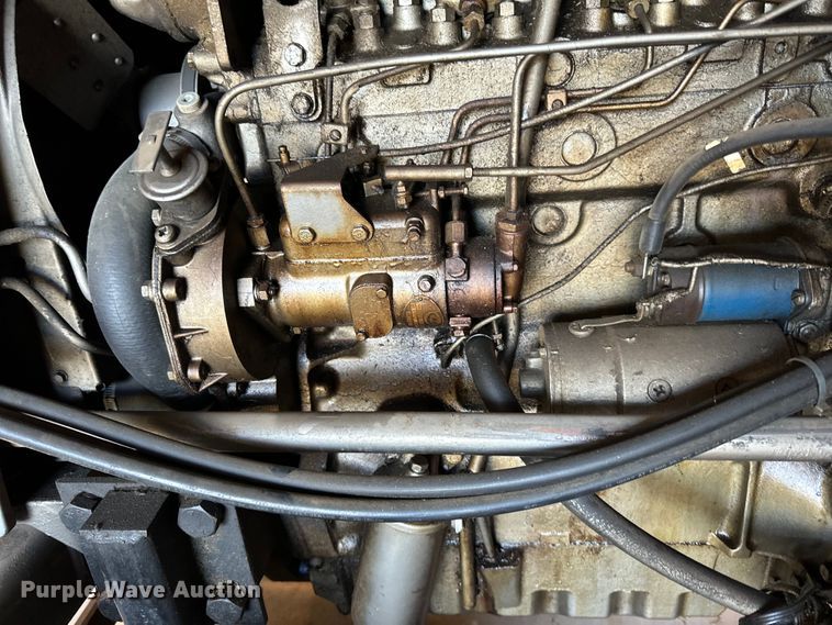 image for item DQ0752 1968 Massey Ferguson  175 tractor