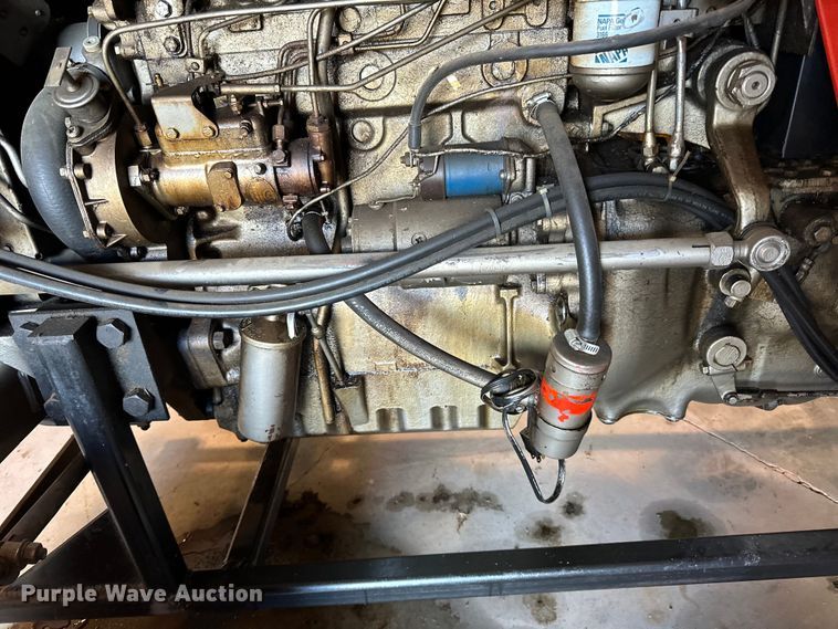 image for item DQ0752 1968 Massey Ferguson  175 tractor