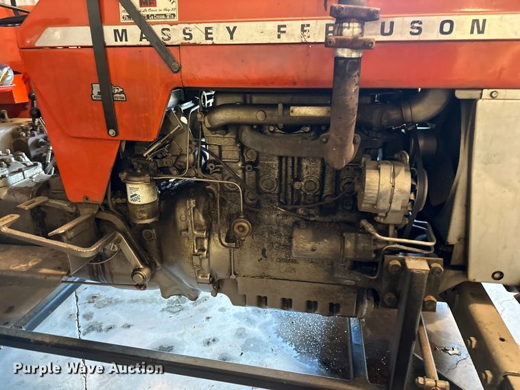 image for item DQ0752 1968 Massey Ferguson  175 tractor