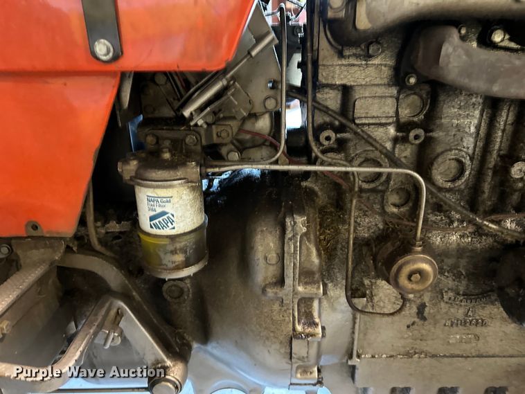 image for item DQ0752 1968 Massey Ferguson  175 tractor