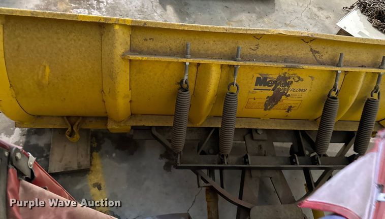 image for item DQ0752 1968 Massey Ferguson  175 tractor