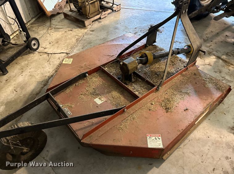 image for item DQ0752 1968 Massey Ferguson  175 tractor