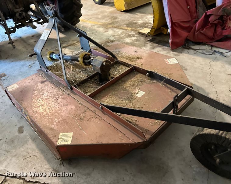 image for item DQ0752 1968 Massey Ferguson  175 tractor