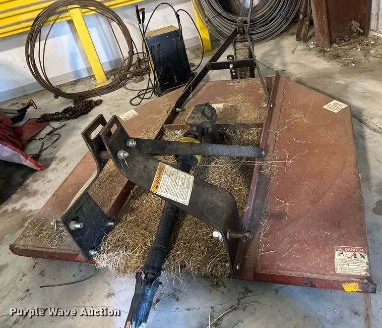 image for item DQ0752 1968 Massey Ferguson  175 tractor