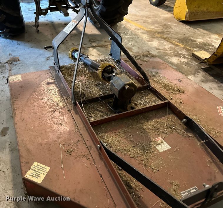 image for item DQ0752 1968 Massey Ferguson  175 tractor