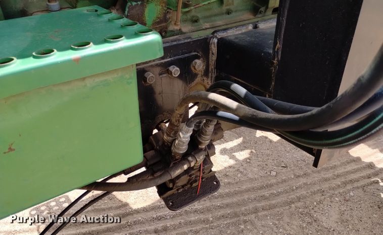 image for item DQ6073 1981 JohnDeere 4640 tractor