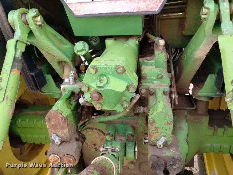 image for item DQ6073 1981 JohnDeere 4640 tractor