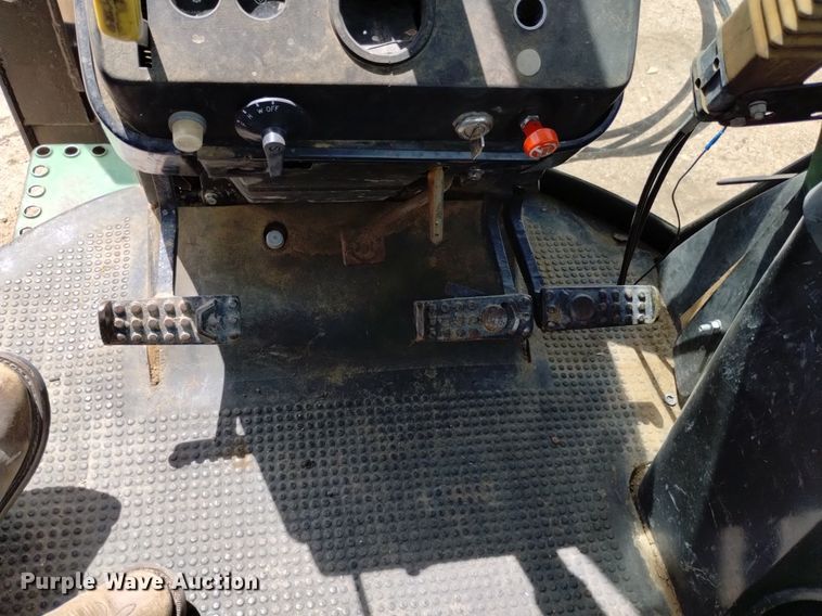 image for item DQ6073 1981 JohnDeere 4640 tractor