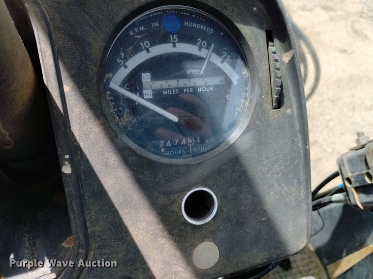 image for item DQ6073 1981 JohnDeere 4640 tractor