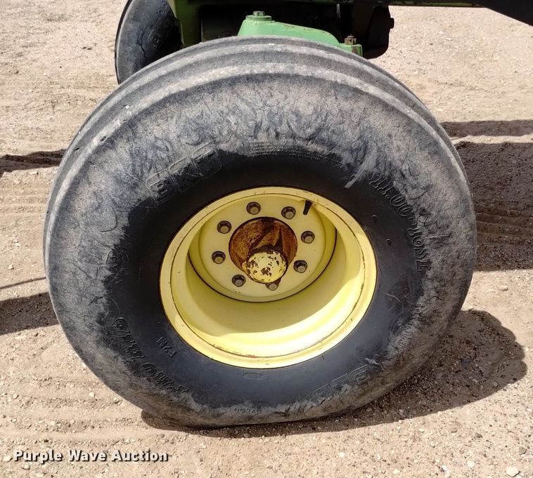 image for item DQ6073 1981 JohnDeere 4640 tractor