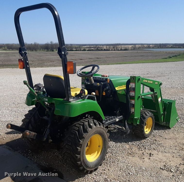 image for item DQ6975 2004 John Deere 2210 MFWD tractor