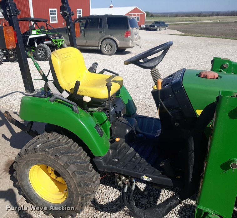 image for item DQ6975 2004 John Deere 2210 MFWD tractor