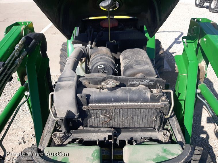 image for item DQ6975 2004 John Deere 2210 MFWD tractor