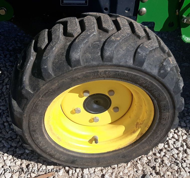 image for item DQ6975 2004 John Deere 2210 MFWD tractor