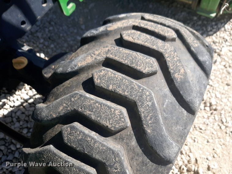 image for item DQ6975 2004 John Deere 2210 MFWD tractor