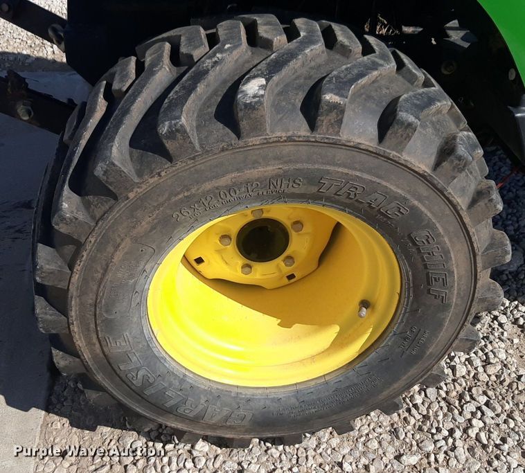 image for item DQ6975 2004 John Deere 2210 MFWD tractor