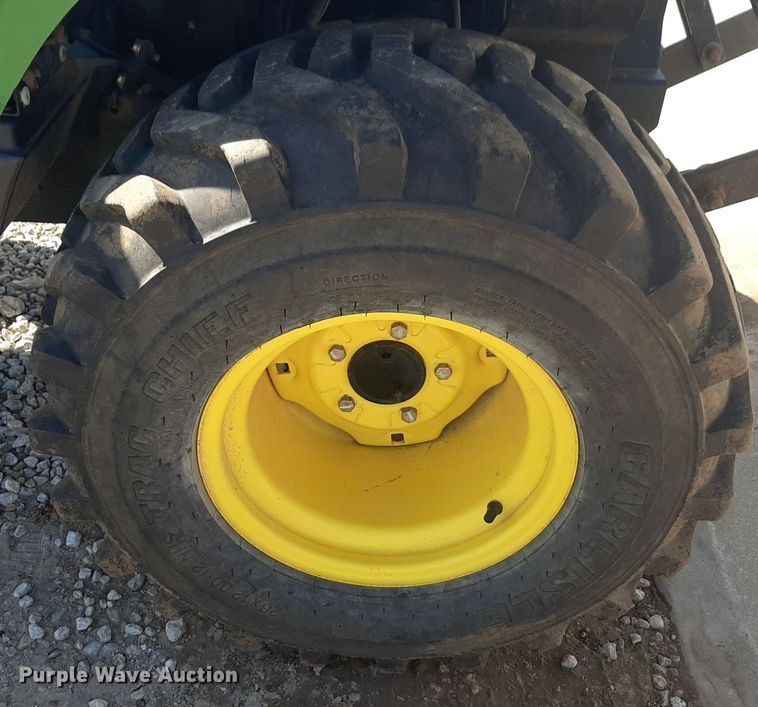 image for item DQ6975 2004 John Deere 2210 MFWD tractor