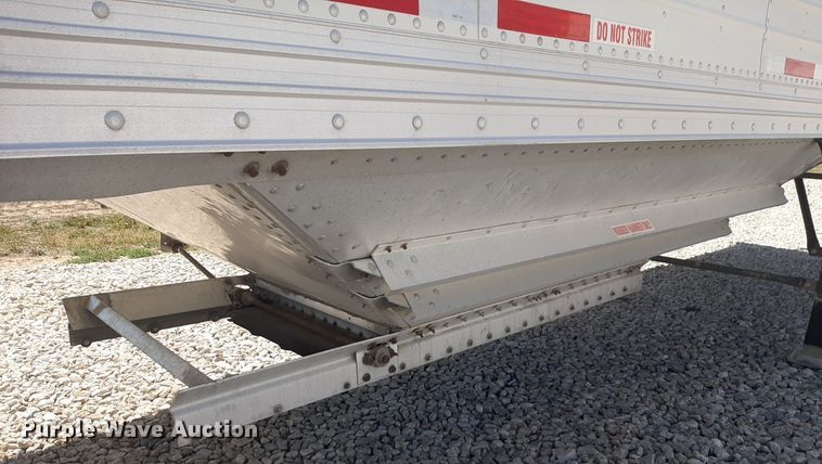 image for item DQ6988 2007 Timpte Super Hopper grain trailer