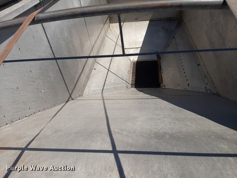 image for item DQ6988 2007 Timpte Super Hopper grain trailer