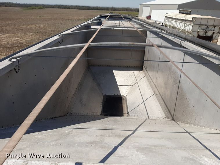 image for item DQ6988 2007 Timpte Super Hopper grain trailer