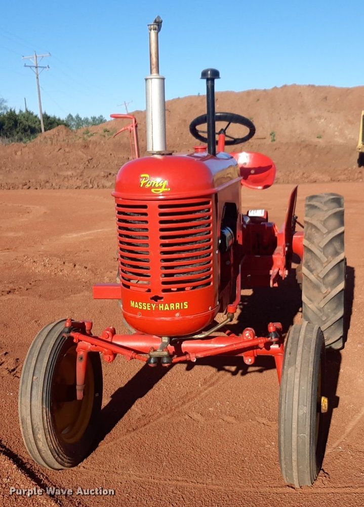 image for item DQ7001 1949 Massey-Harris Pony tractor