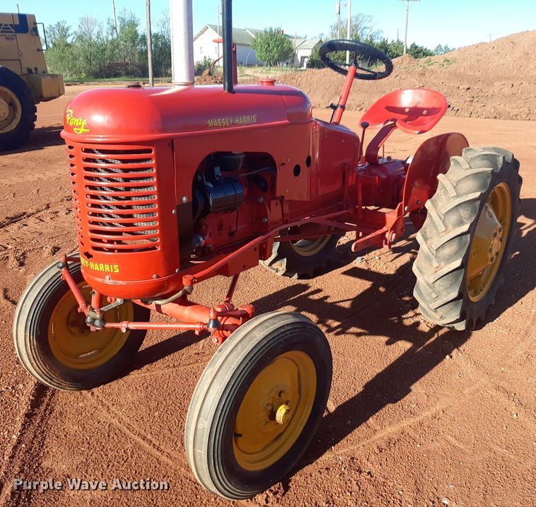 image for item DQ7001 1949 Massey-Harris Pony tractor
