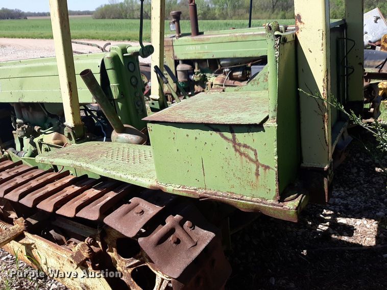 image for item DQ7011 1952 John Deere MC tractor