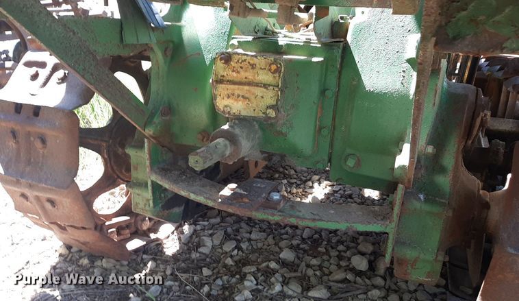 image for item DQ7011 1952 John Deere MC tractor