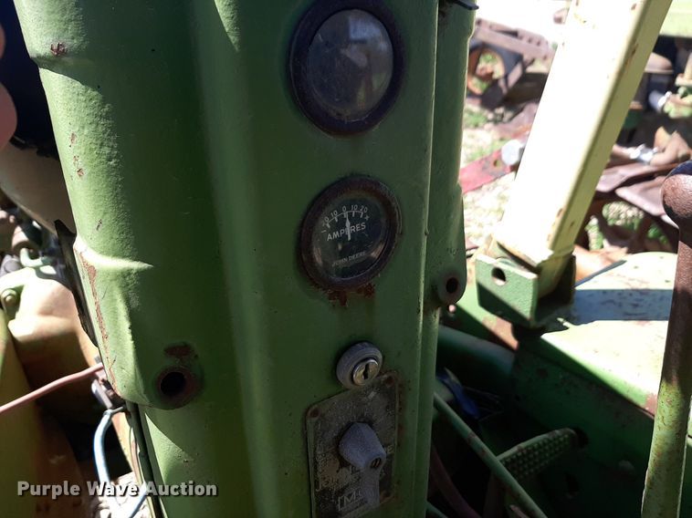 image for item DQ7011 1952 John Deere MC tractor