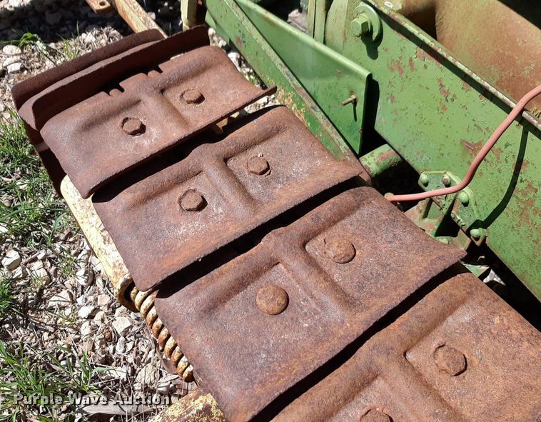 image for item DQ7011 1952 John Deere MC tractor