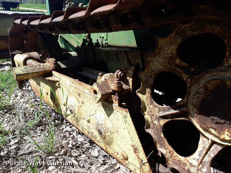 image for item DQ7011 1952 John Deere MC tractor