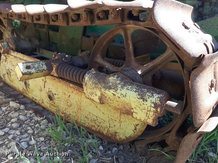 image for item DQ7011 1952 John Deere MC tractor