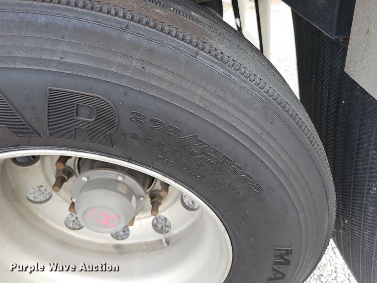 image for item DQ8688 2021 Timpte Super Hopper grain trailer