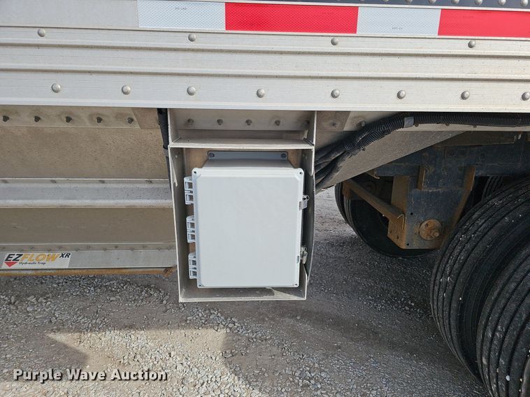 image for item DQ8689 2022 Timpte Super Hopper grain trailer