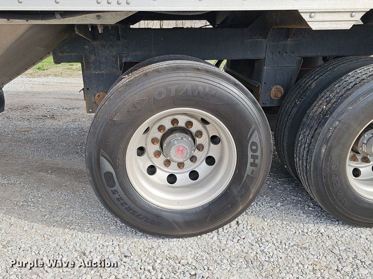 image for item DQ8689 2022 Timpte Super Hopper grain trailer