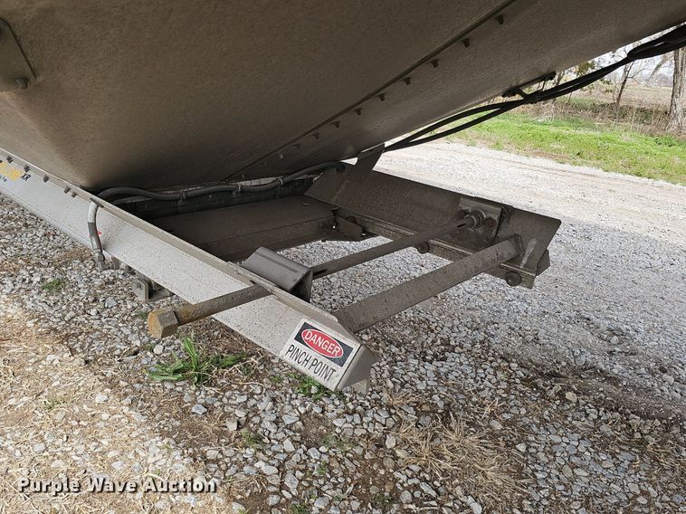 image for item DQ8690 2023 Timpte Super Hopper grain trailer