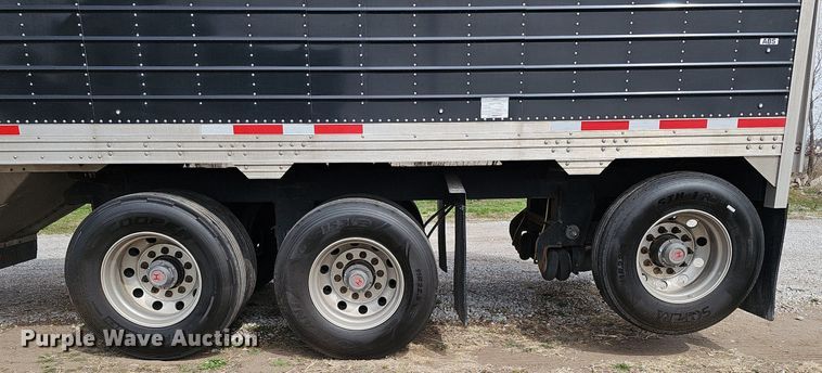 image for item DQ8690 2023 Timpte Super Hopper grain trailer