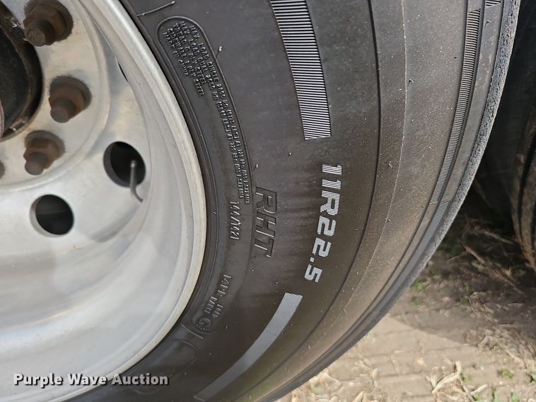 image for item DQ8690 2023 Timpte Super Hopper grain trailer