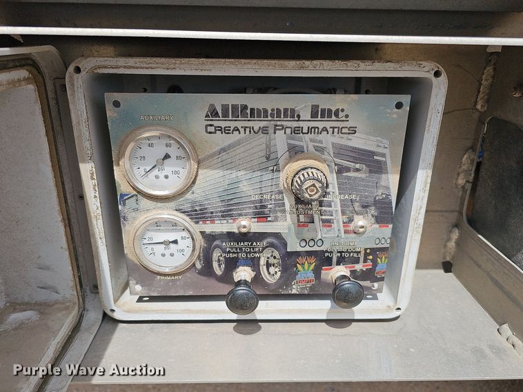 image for item DQ8692 2017 Timpte Super Hopper grain trailer