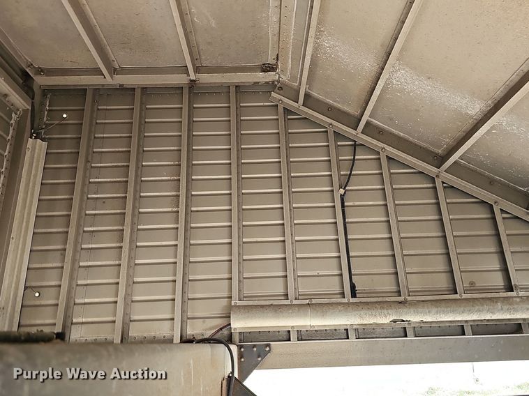 image for item DQ8692 2017 Timpte Super Hopper grain trailer