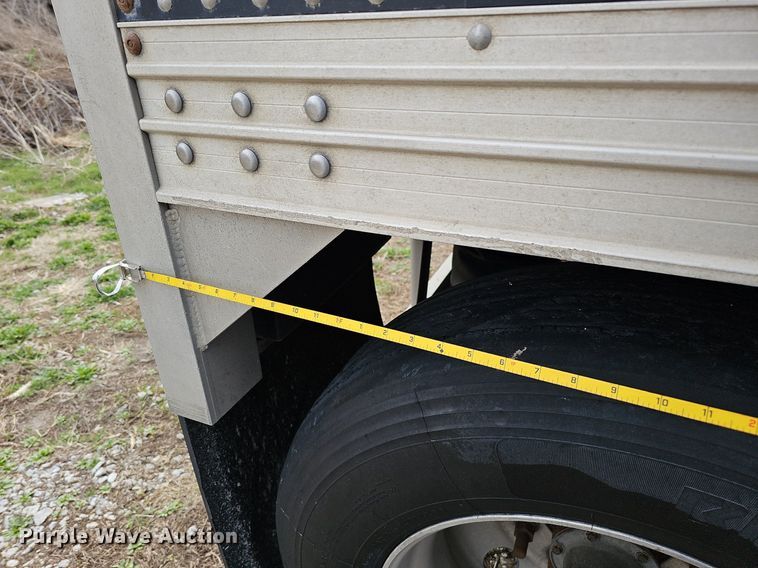 image for item DQ8692 2017 Timpte Super Hopper grain trailer