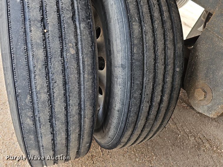 image for item DQ8692 2017 Timpte Super Hopper grain trailer