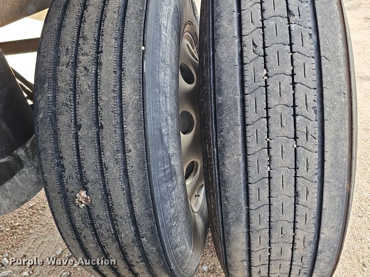 image for item DQ8692 2017 Timpte Super Hopper grain trailer