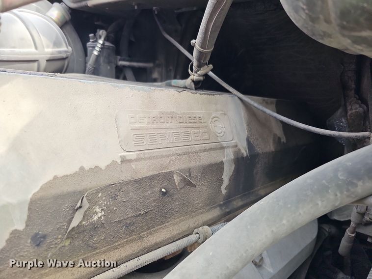 image for item DQ8693 1999 Freightliner Century Class semi truck