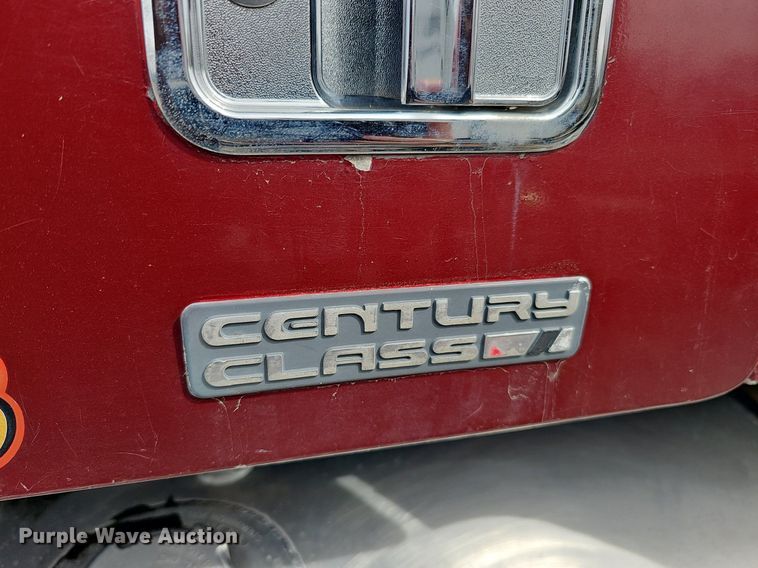 image for item DQ8693 1999 Freightliner Century Class semi truck