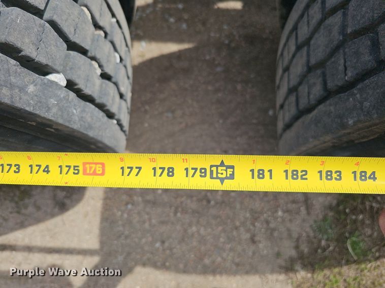 image for item DQ8694 2015 Freightliner Cascadia 125 semi truck