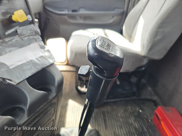 image for item DQ8695 2007 Freightliner Columbia semi truck