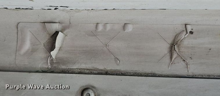 image for item DQ8695 2007 Freightliner Columbia semi truck