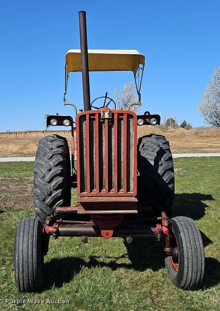 image for item DQ8700 Farmall F 806D tractor
