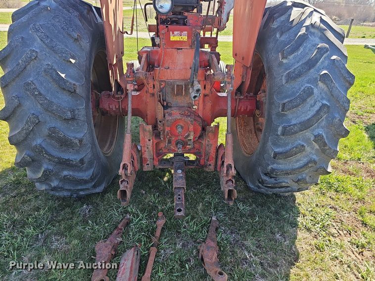 image for item DQ8700 Farmall F 806D tractor